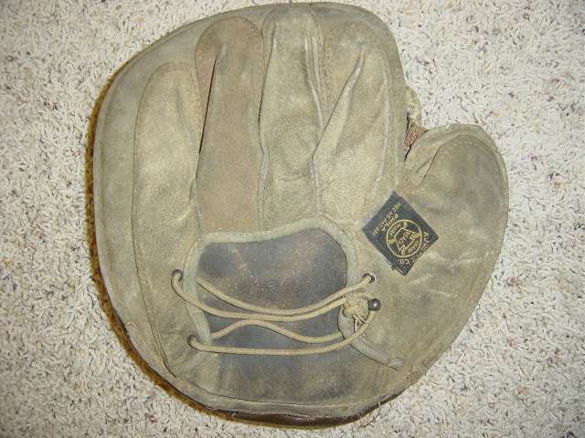 A.J. Reach Hook & Eye Back Youth Back